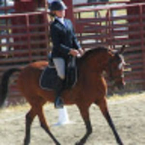 Meet your Posher, Makayla